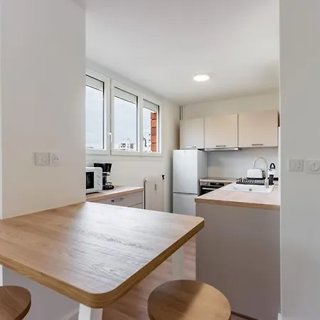 Le Chaleureux, 68M2, 6 Personnes, 3 Chambres, Avec Climatisation Apartman Nancy